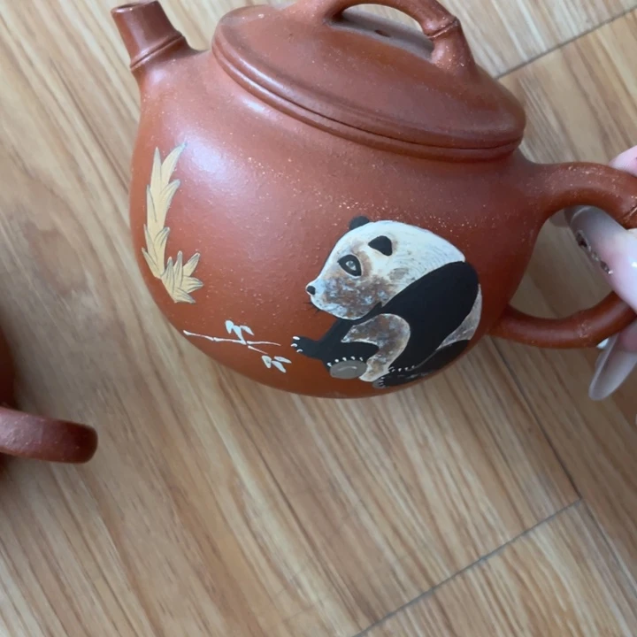 底槽青茶壶紫砂艺术作品