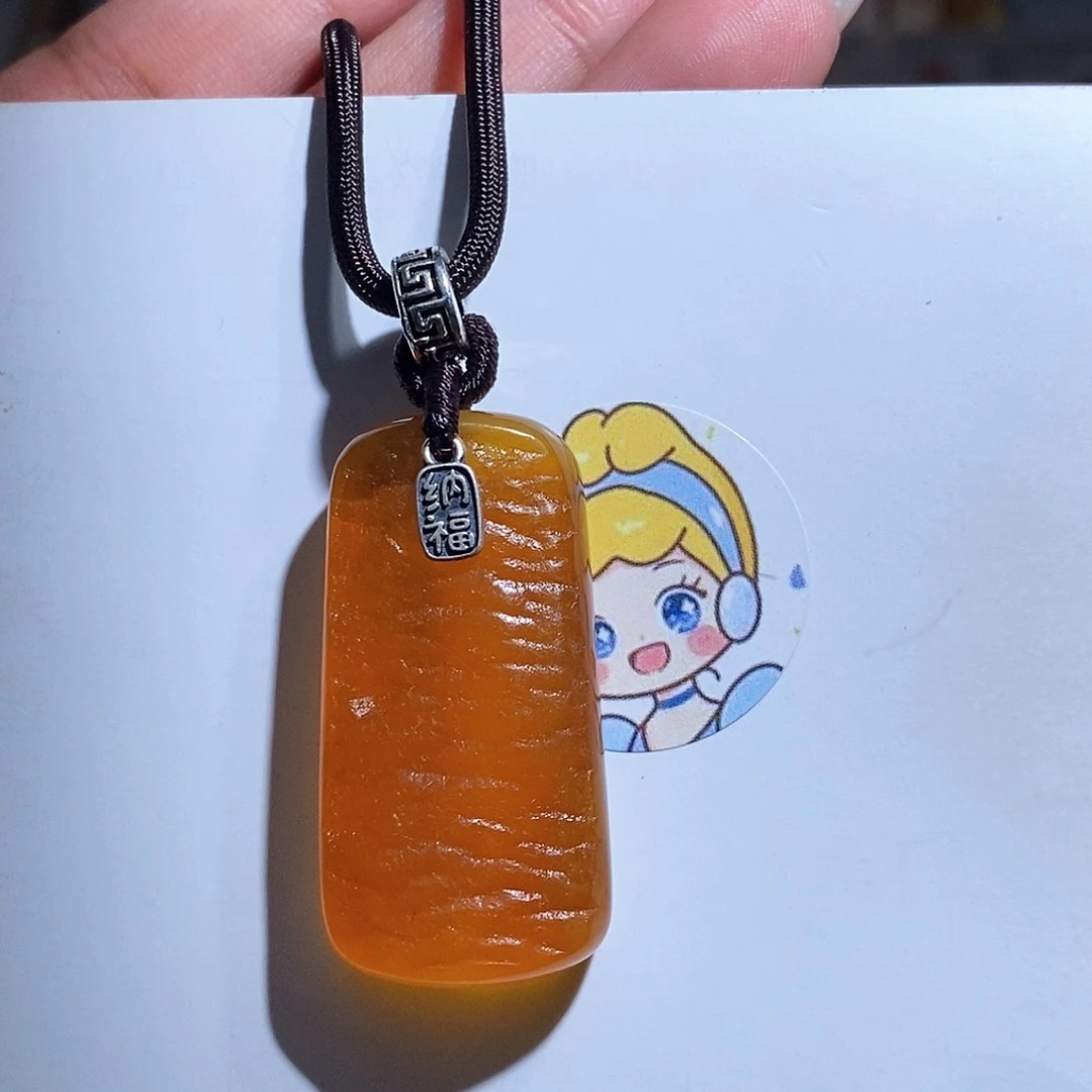 未镶嵌琥珀珠宝奇石