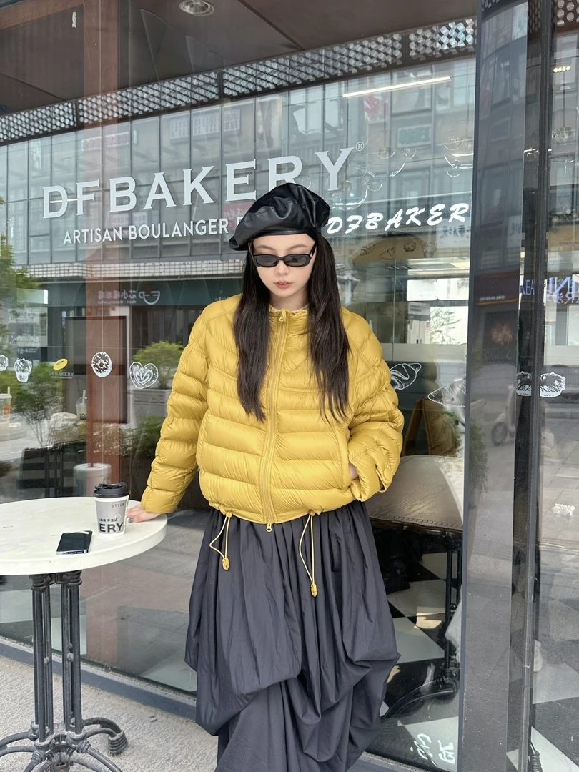 【思思专属】高级简约轻便潮流宽松气质短款泡芙羽绒服女ZYD026