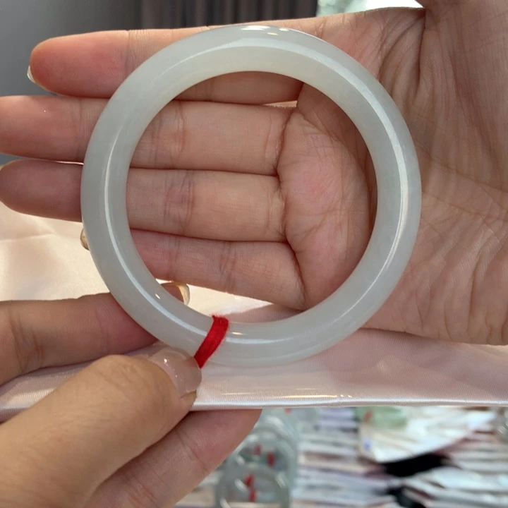 翡翠未镶嵌手镯买断