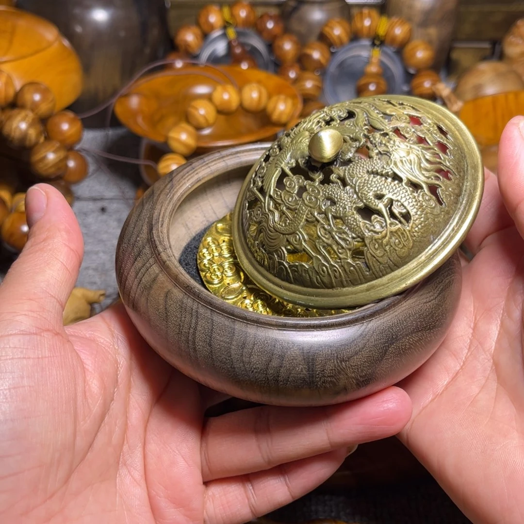 金丝楠阴沉木香炉