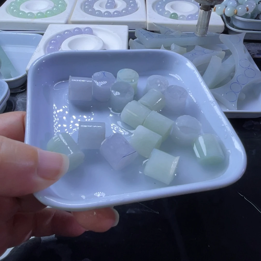 定制翡翠未镶嵌福利珠子16颗包工