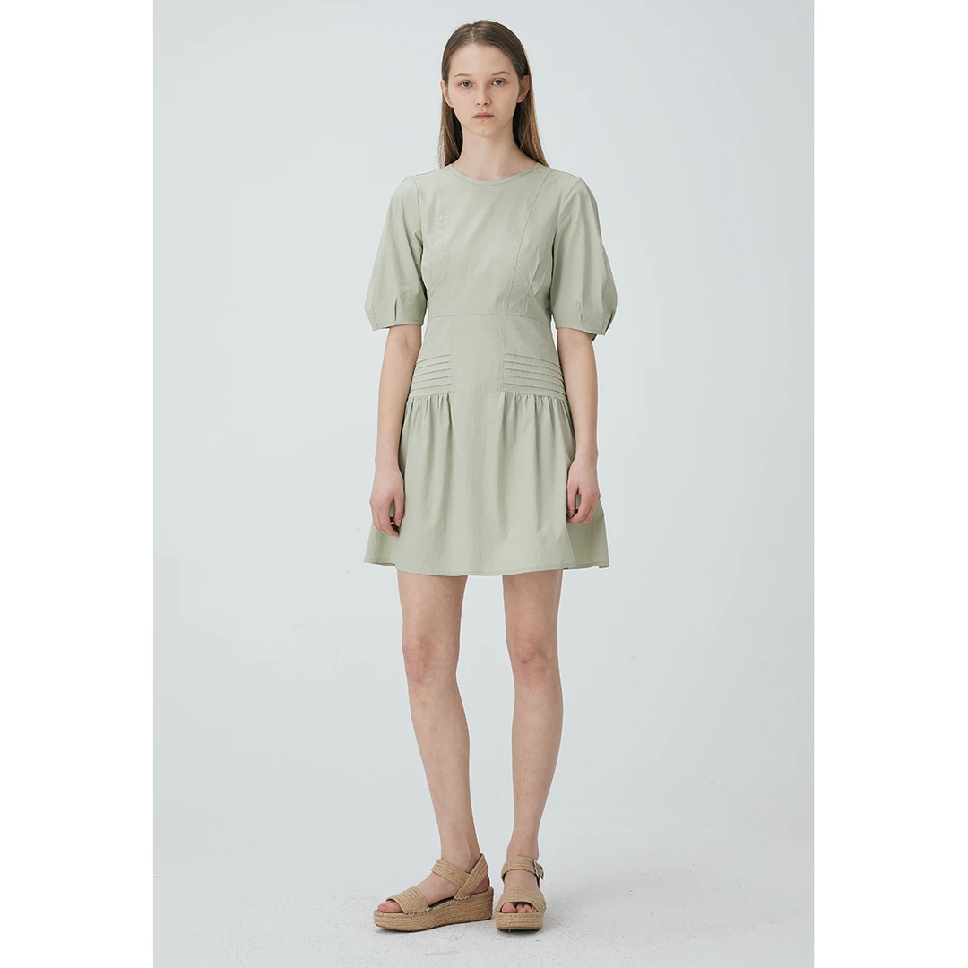 Basic House/百家好 时尚圆领连衣裙 BJ2484