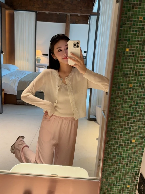 syna希娜 慵懒感柔和优雅圆领花边坎肩绵羊毛开衫