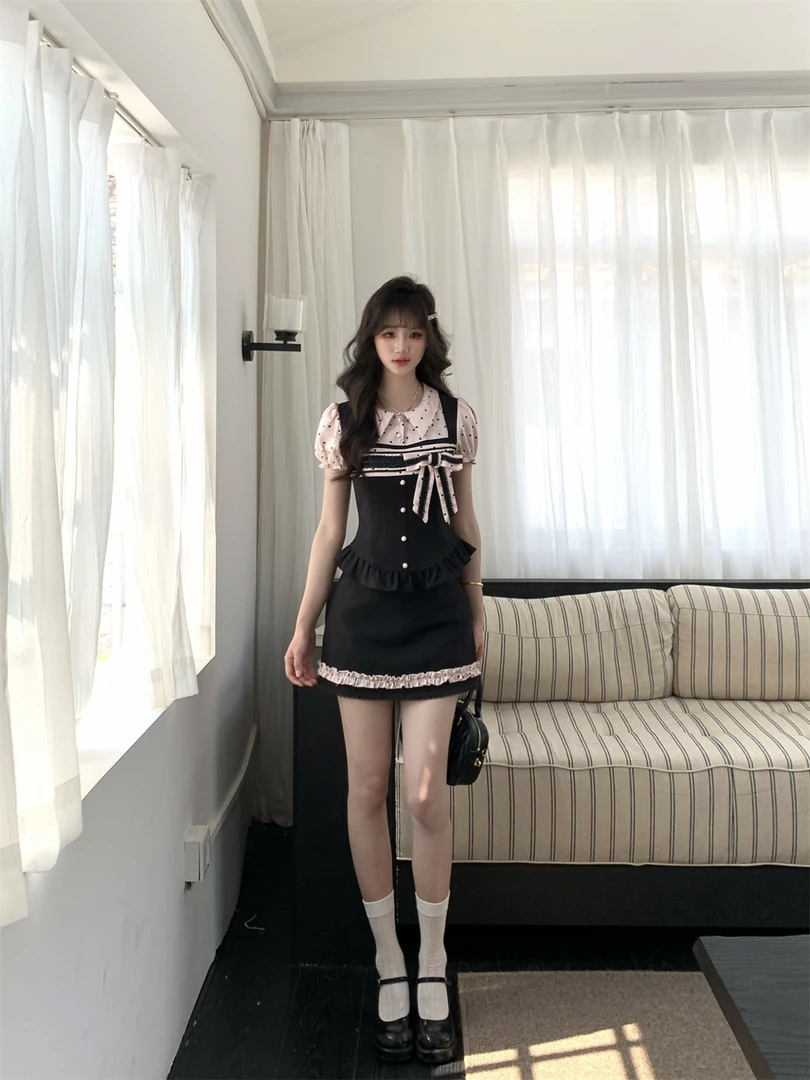 越韩小鱼 贝蒂小姐 法式miu系千金黑粉拼色波点上衣高腰半裙套装