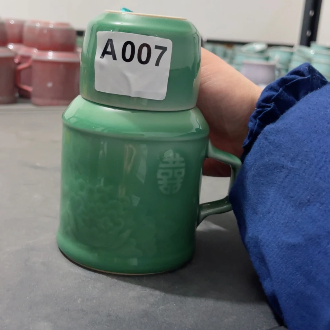 瓷片?**?哈哈哈哈哈哈哈哈哈