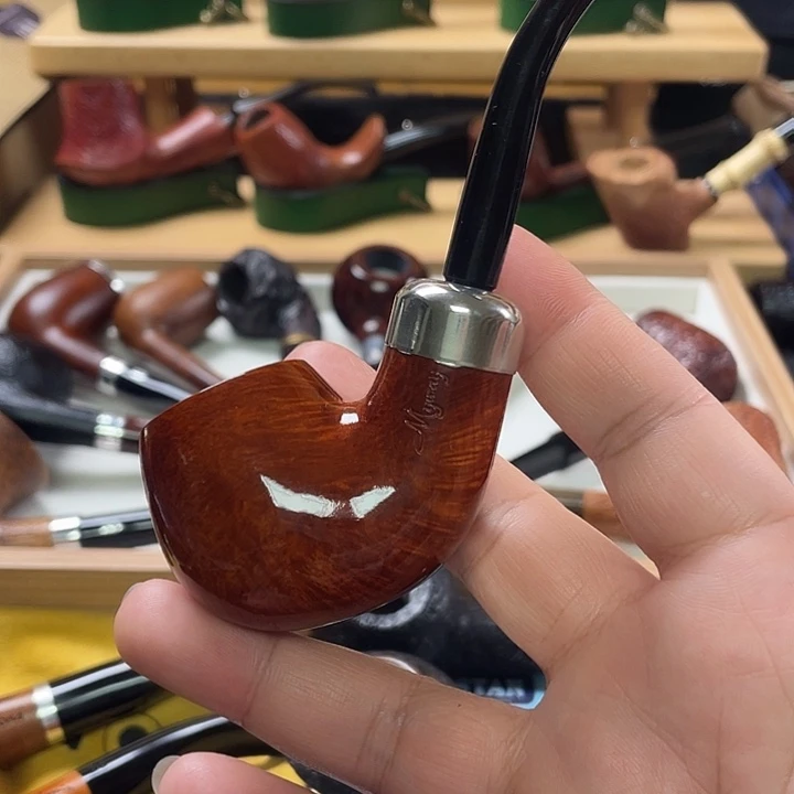 意大利迈威叼斗石楠木