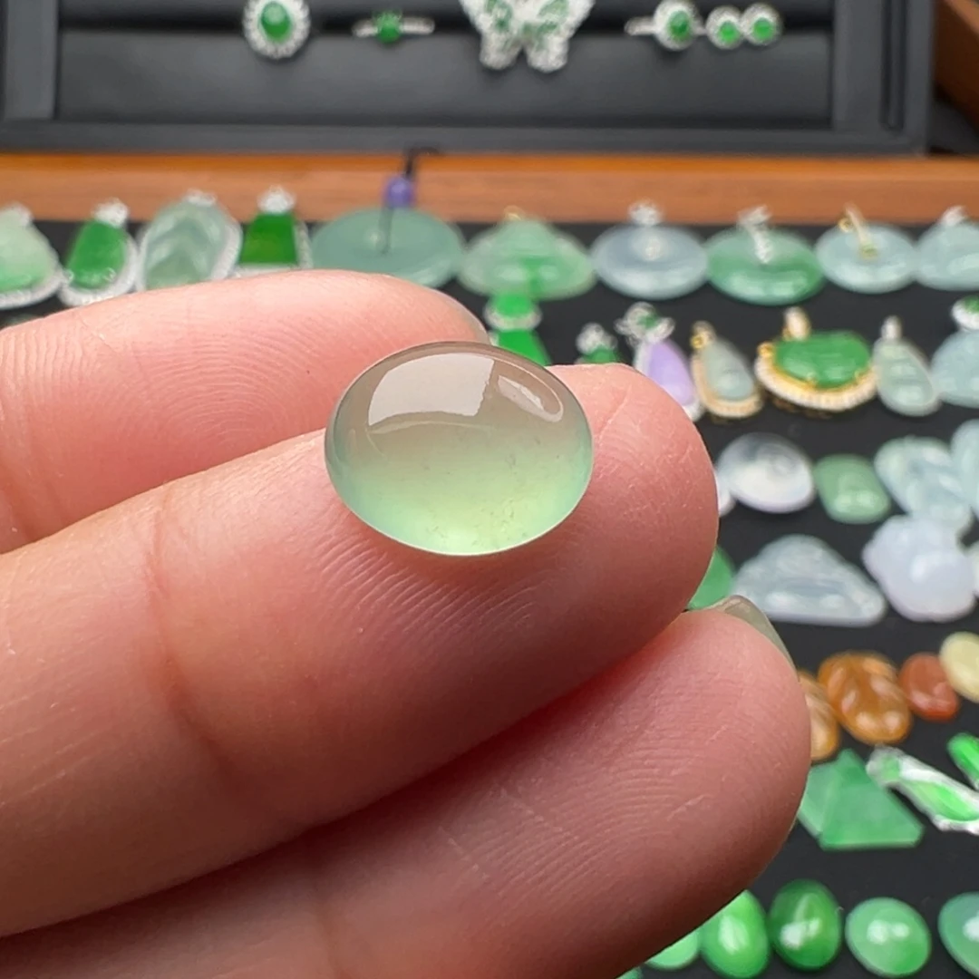 翡翠颈饰未镶嵌蛋10.2