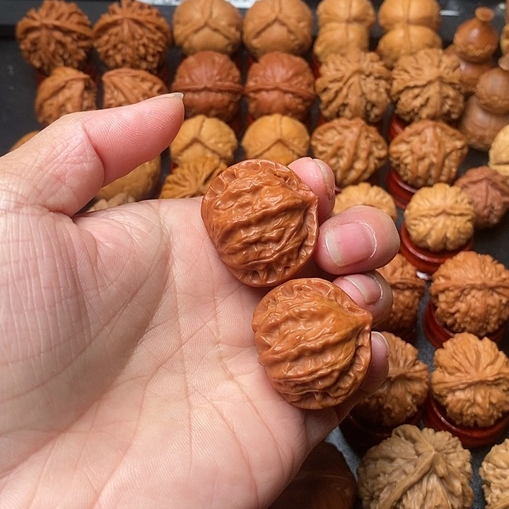 吊坠文玩核桃龙脊