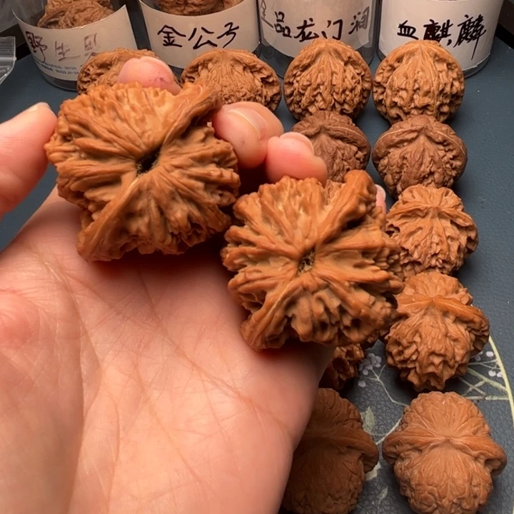****二吊坠文玩核桃45麦虎
