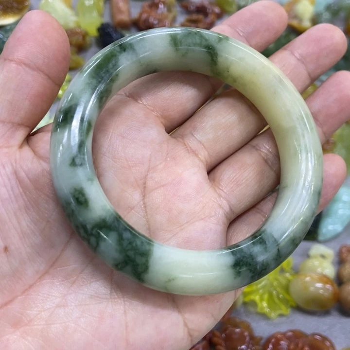 未镶嵌蛇纹石玉手镯
