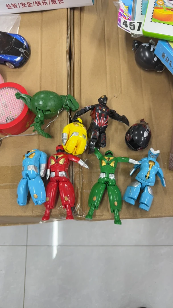 微瑕介意者慎拍扭蛋变形7个装