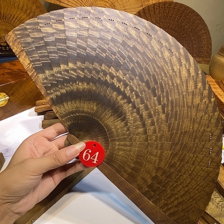 不****扇子金丝楠木64号楼附近