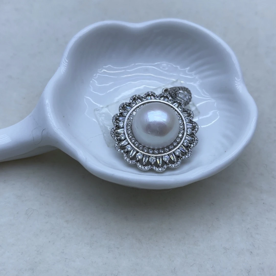 淡水珍珠银S925镶嵌颈饰