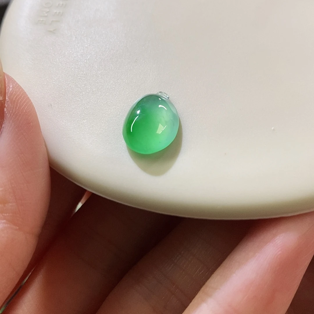 未镶嵌挂件翡翠福瓜