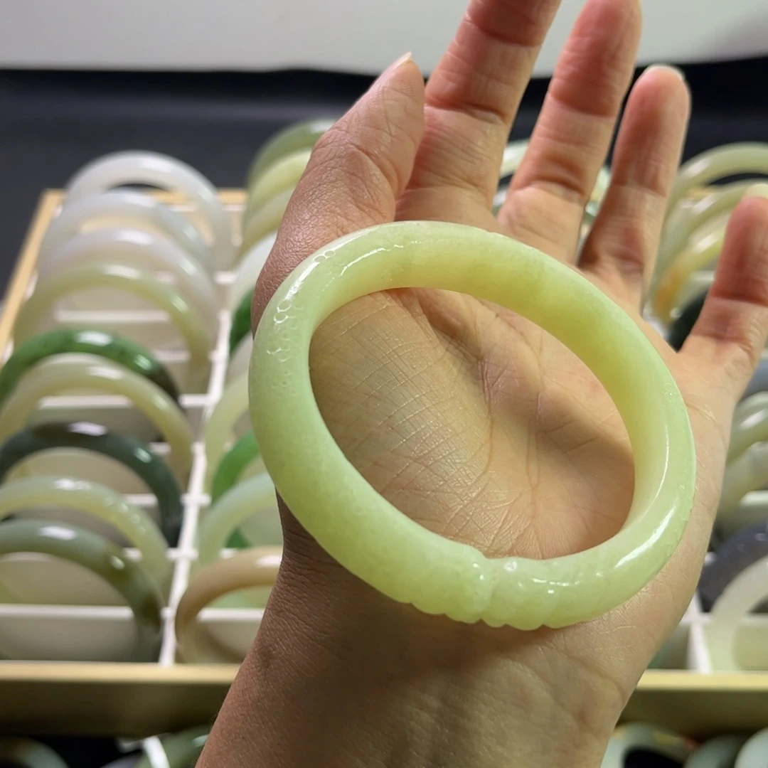 和田玉手镯未镶嵌旺*58圈