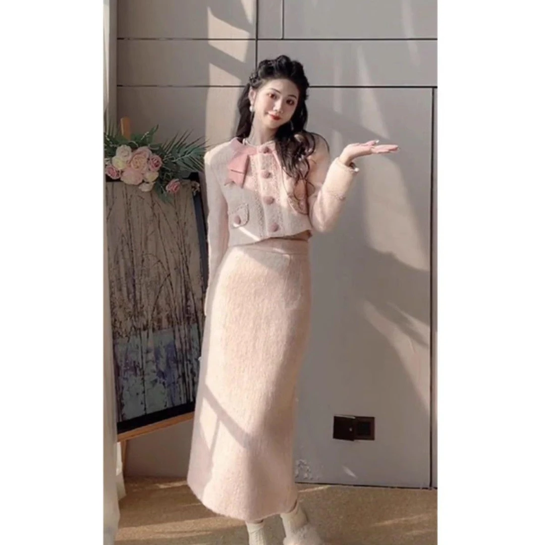 时尚2025冬季流行厚外套套装裙女小香风高级两件套冬装搭配推荐