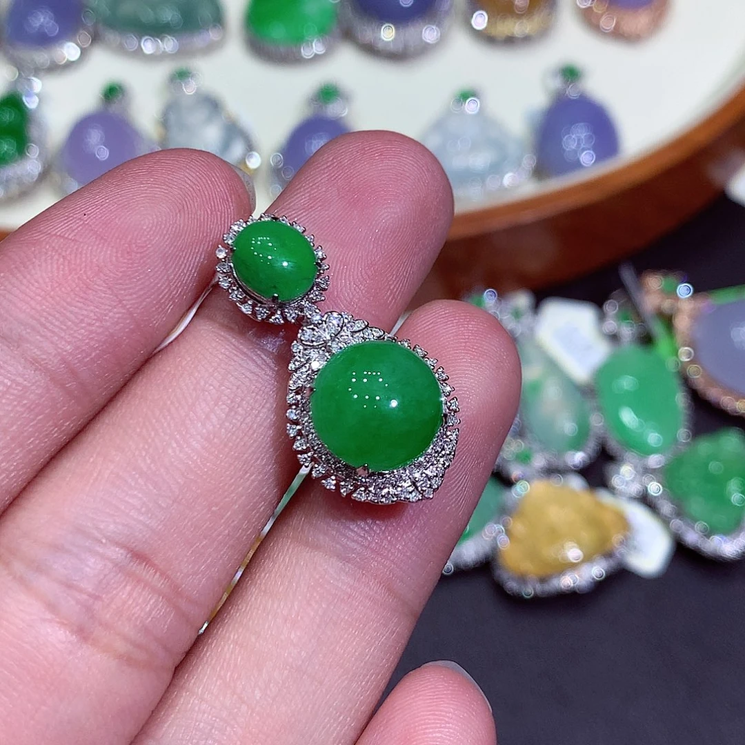 翡翠吊坠(不含链)18K金镶嵌