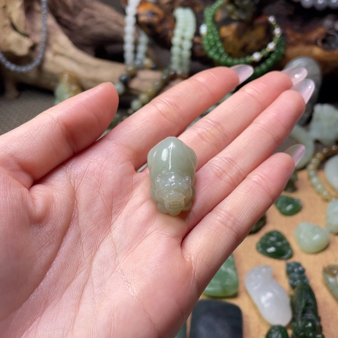 和田玉未镶嵌套链貔貅