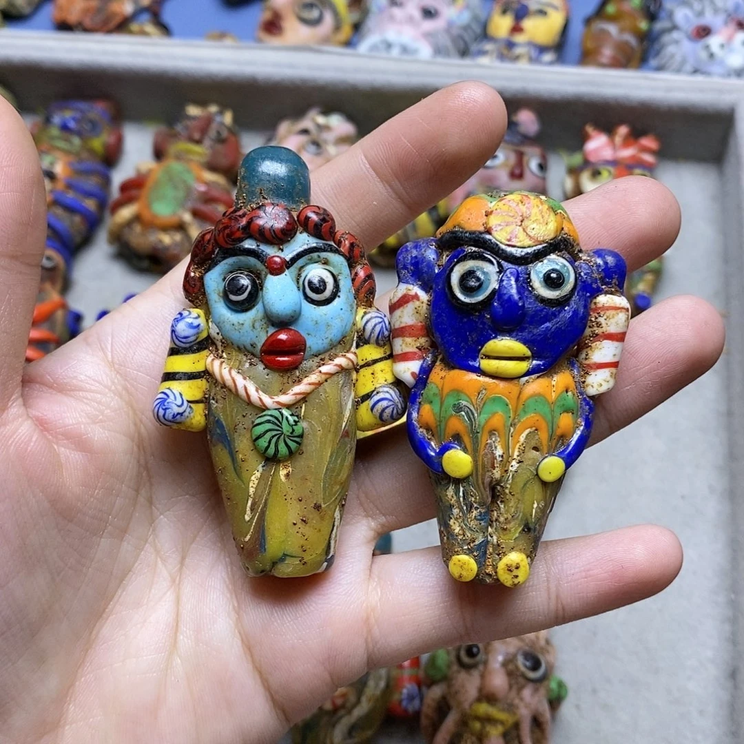 琉璃颈饰艳后法老