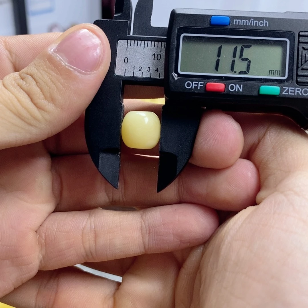 琥珀吊坠(不含链)未镶嵌