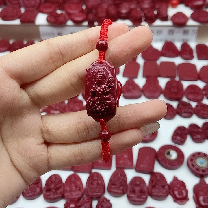 未镶嵌查罗石颈饰