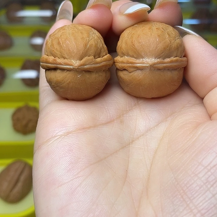 吊坠文玩核桃绣球