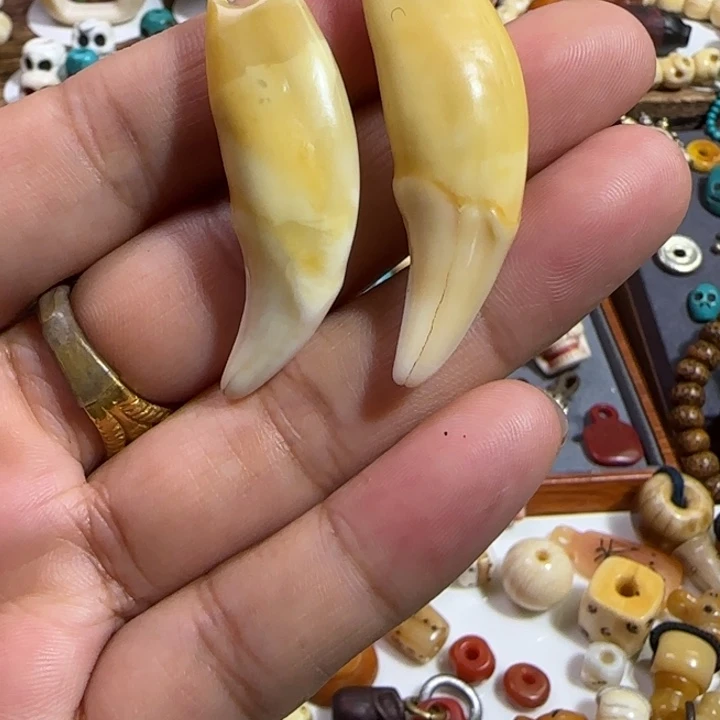 颈饰玻璃小元素搭配