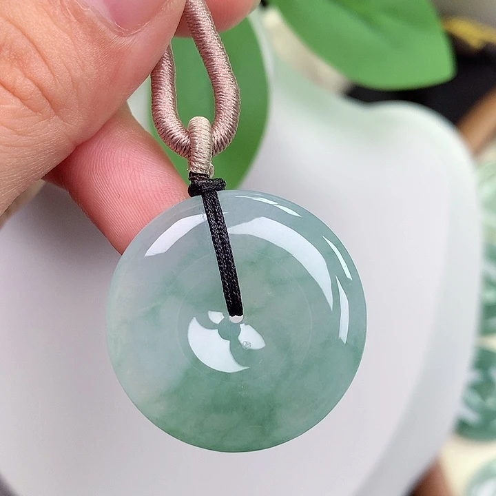 颈饰未镶嵌翡翠平安扣 28.8x5.1mm