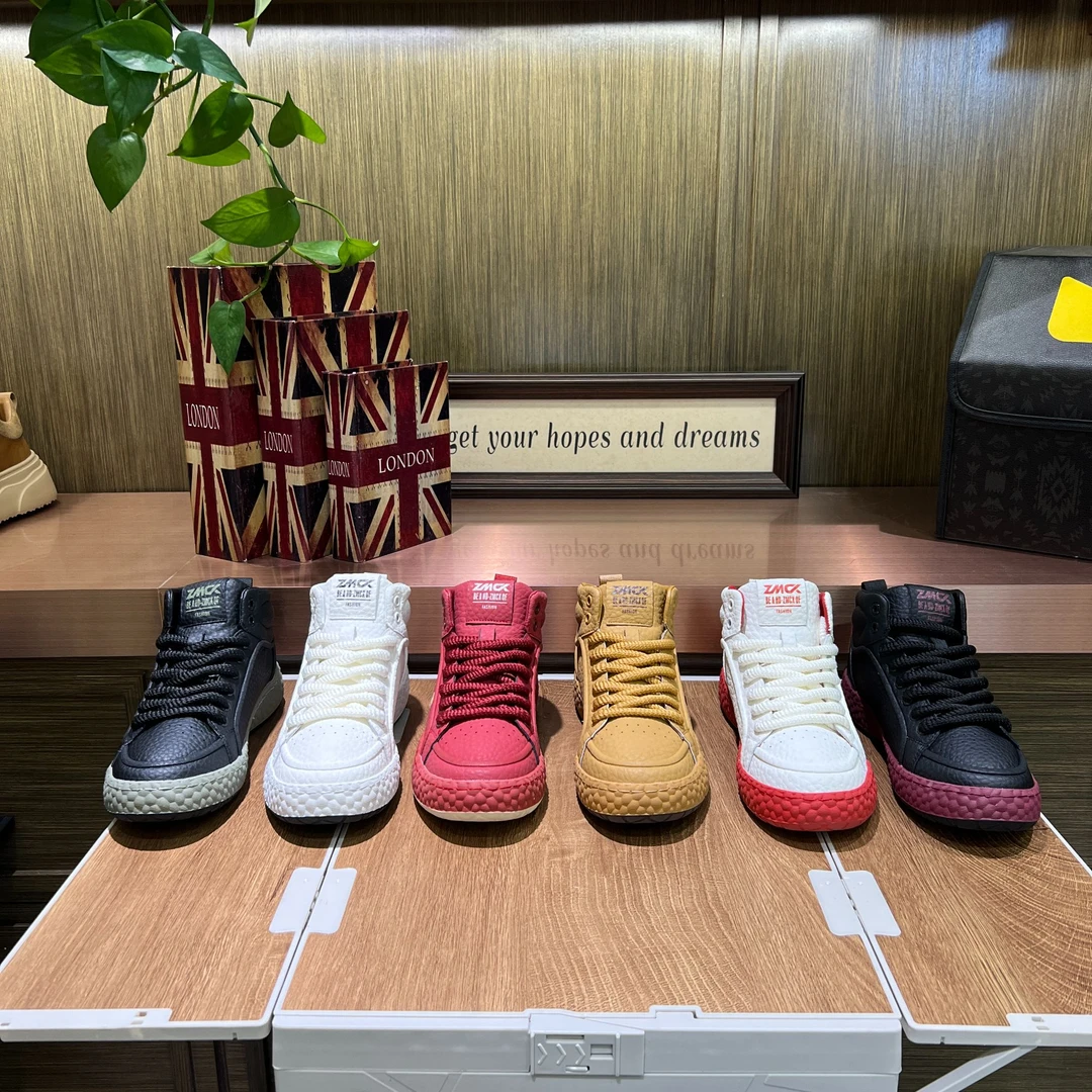 25年男鞋单棉同款时尚个性轻便皮面软底百搭舒适平底运动休闲潮鞋