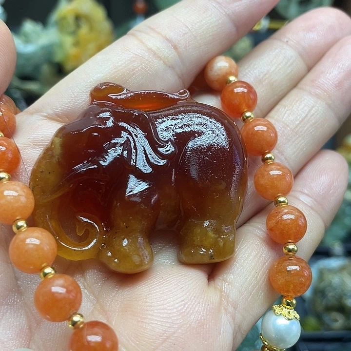 未镶嵌蛇纹石玉颈饰