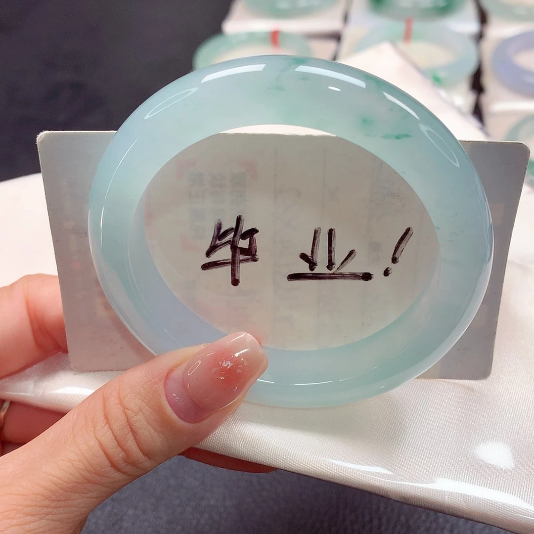 未镶嵌手镯翡翠果冻胶，完美，灵动意境感