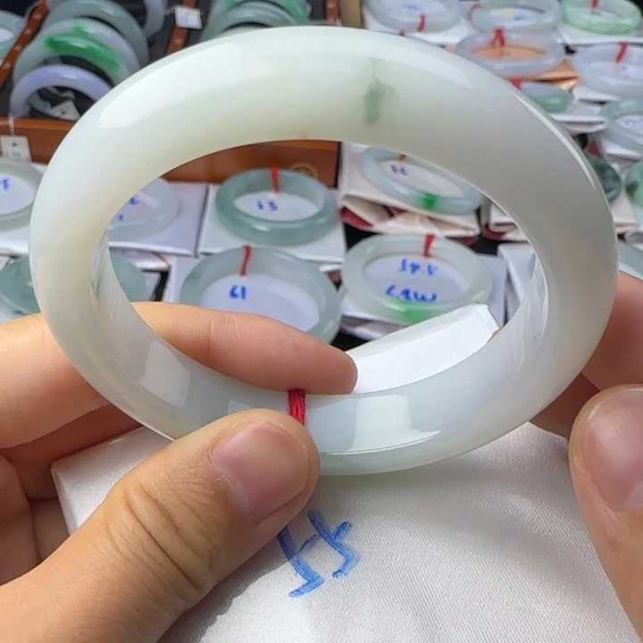 未镶嵌手镯翡翠翡翠手镯