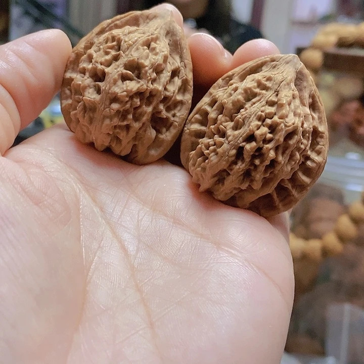 【闪购商品】文玩核桃把件35望月