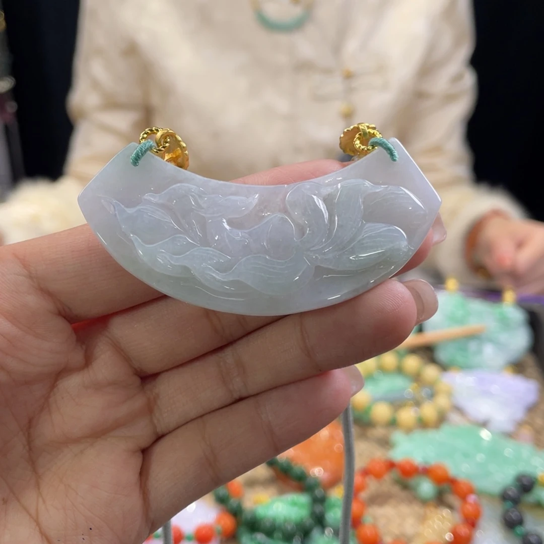 翡翠颈饰未镶嵌代编织