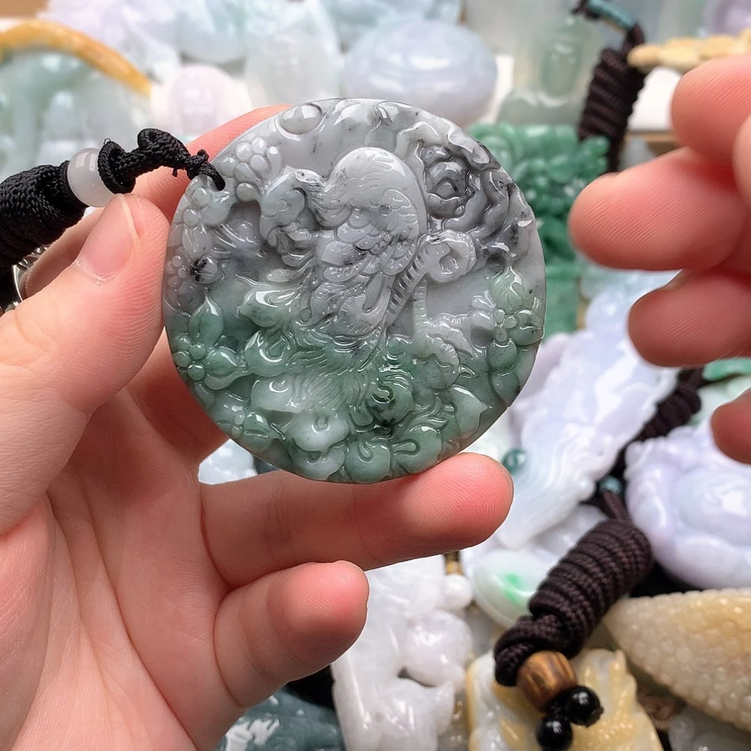 吊坠(不含链)未镶嵌翡翠