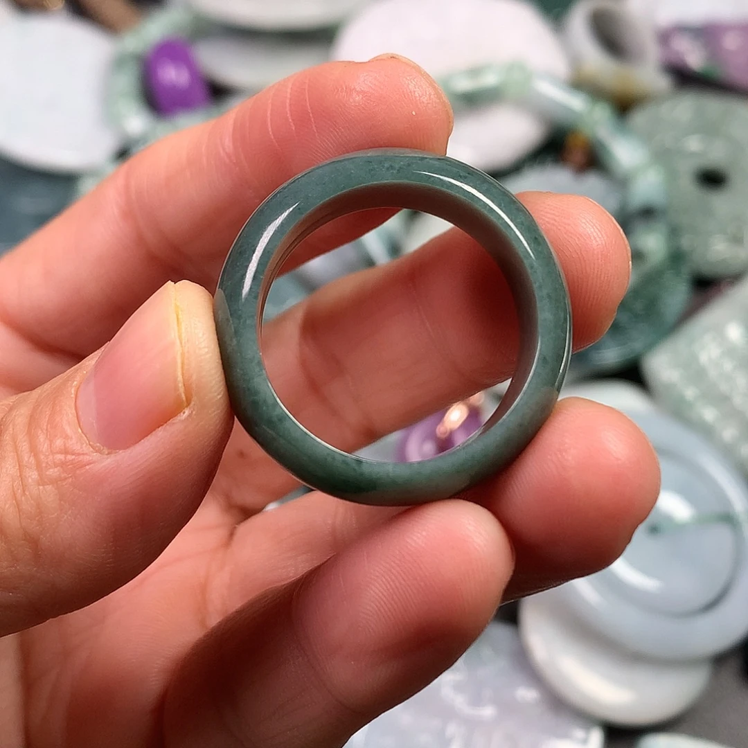 翡翠未镶嵌颈饰天然翡翠挂件