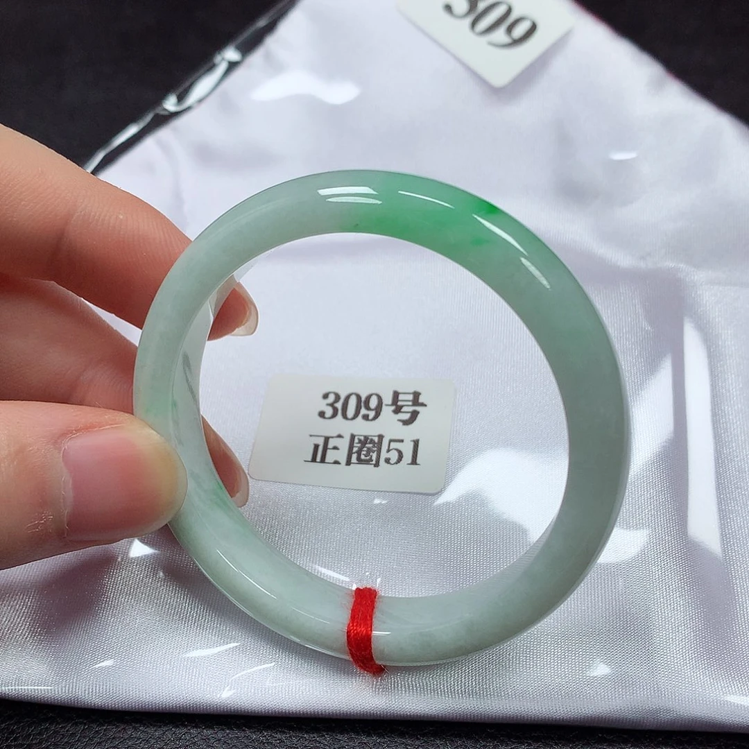 翡翠手镯未镶嵌309号
