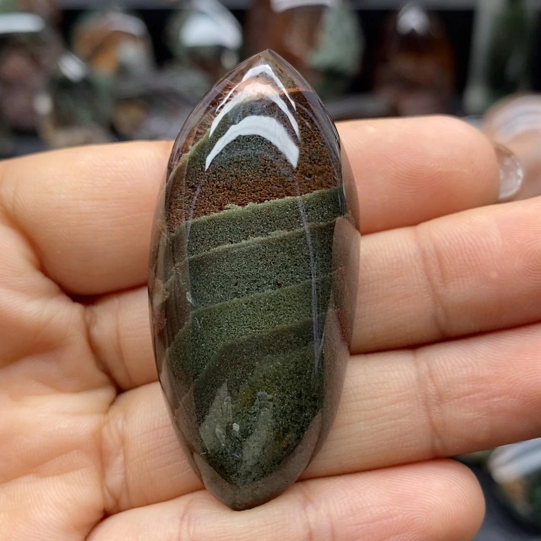 未镶嵌水晶珠宝半成品