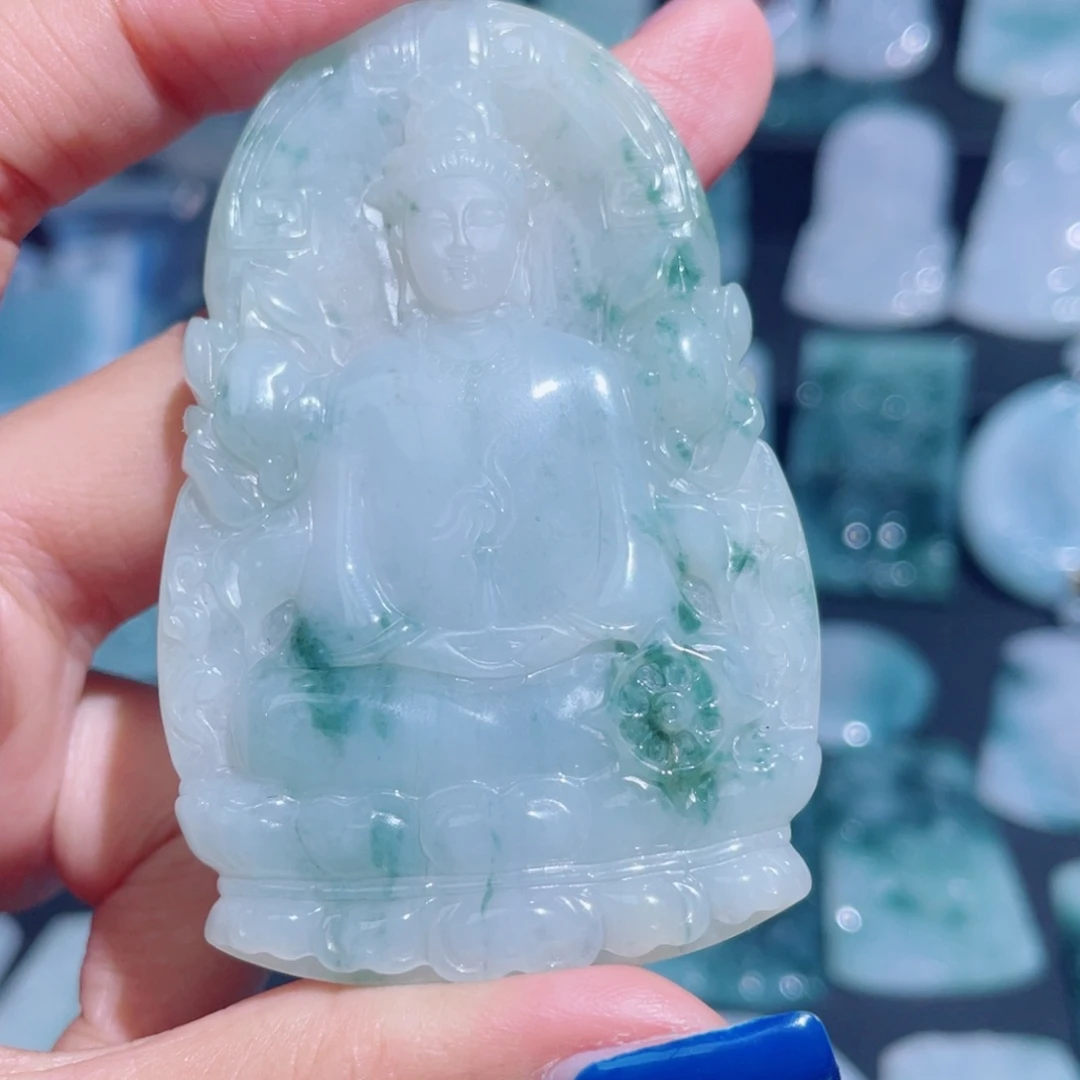 翡翠未镶嵌颈饰素衣观音