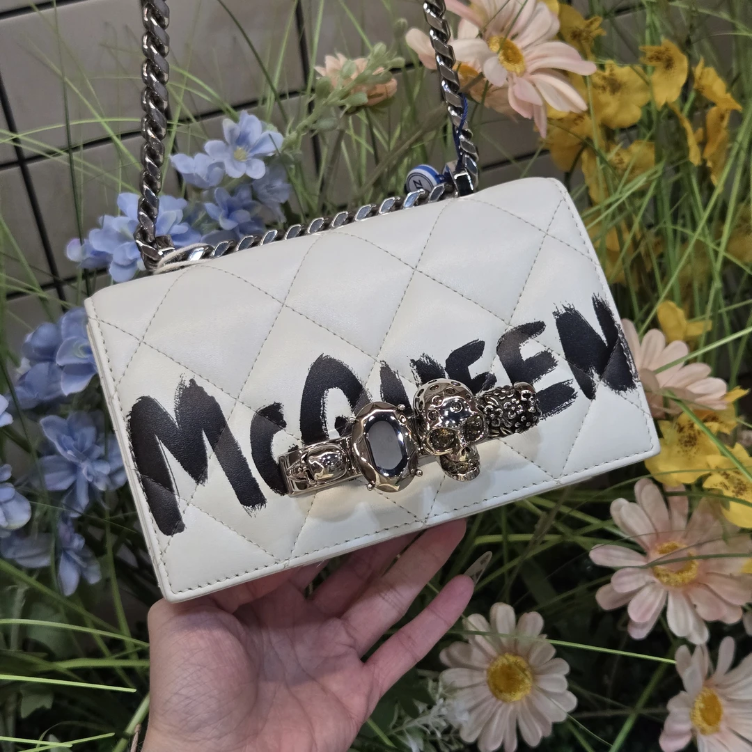 99新 Alexander McQueen/亚历山大·麦昆 达达/白色涂鸦指环链条包