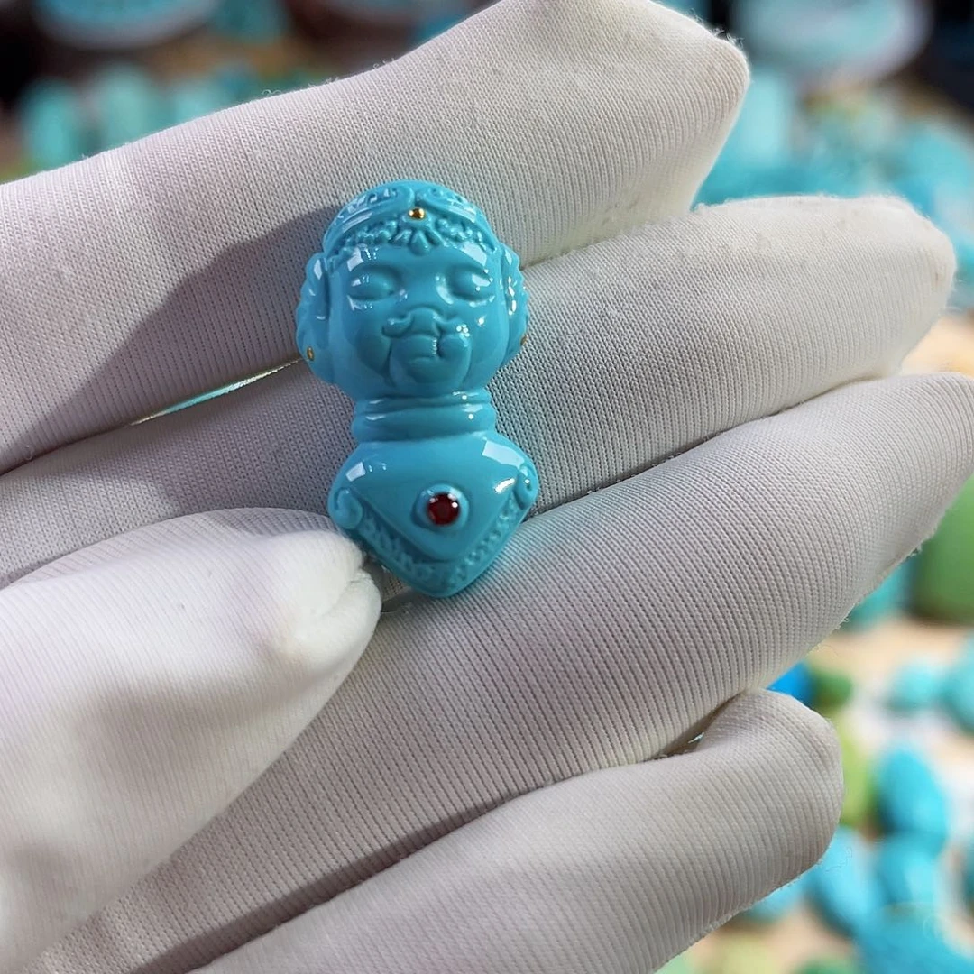 绿松石未镶嵌珠宝奇石