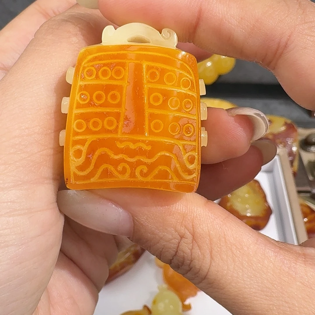 文***静琥珀未镶嵌裸石你