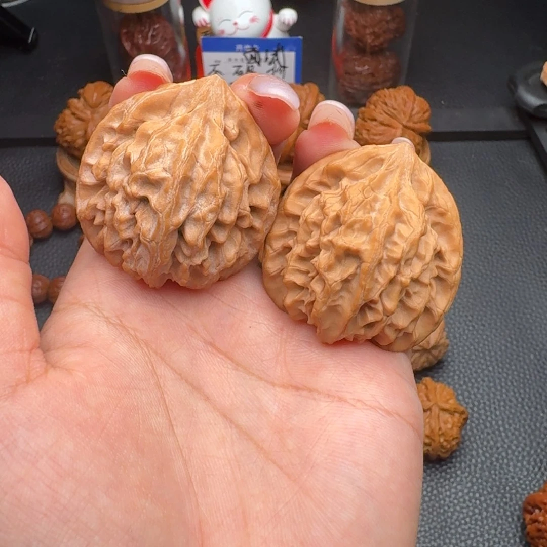 文玩核桃把件龙门涧，酒杯凹底，全品，运费自理