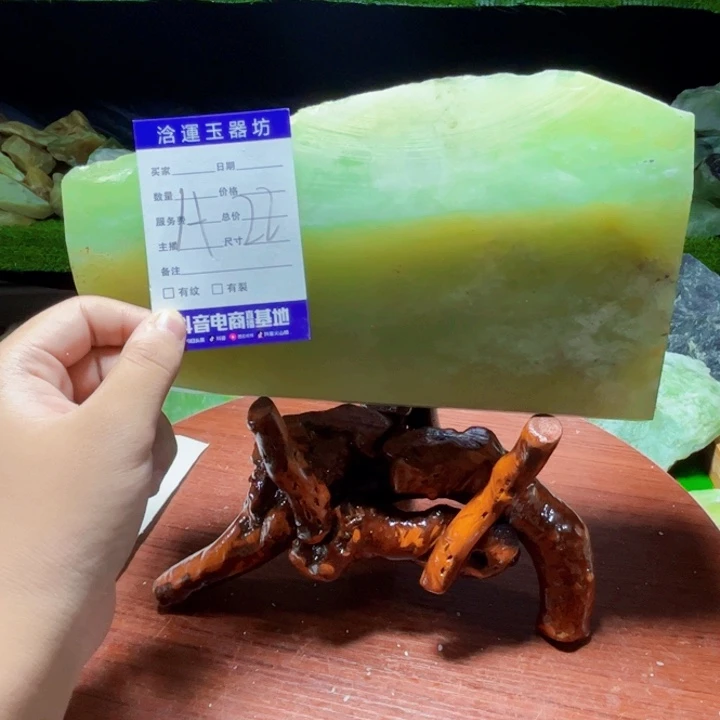 陕***店蛇纹石玉未镶嵌岫玉原石摆件