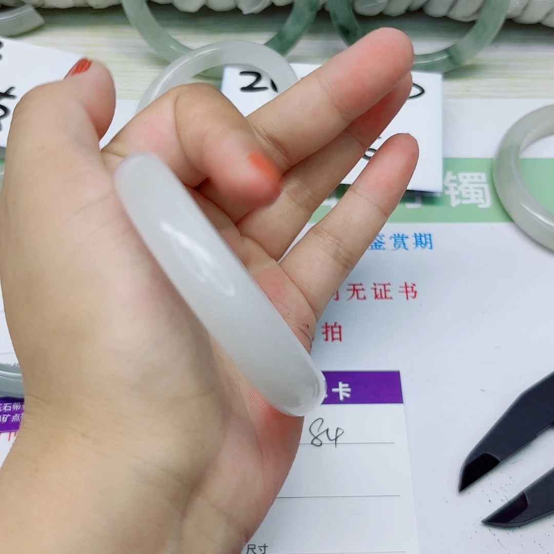 未镶嵌手镯石英质玉845453