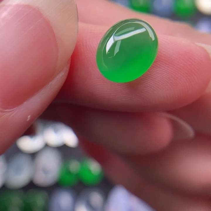 ****生定制翡翠未镶嵌翡翠