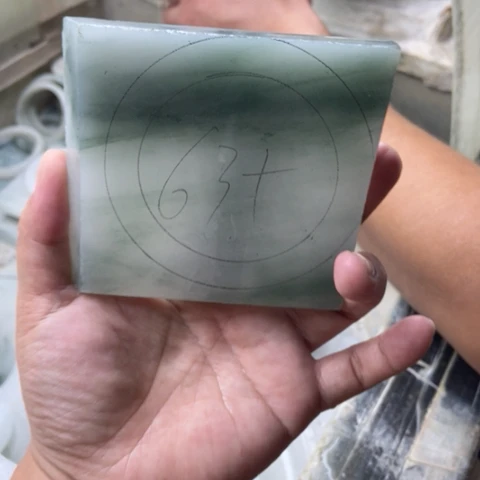 ***未镶嵌手镯石英质玉（金丝玉）加工定制