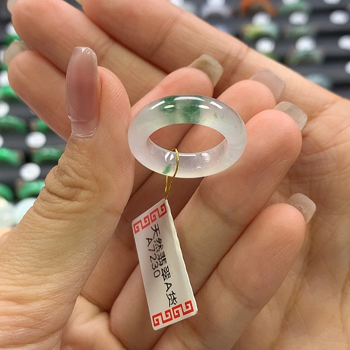 翡翠未镶嵌戒指11圈口
