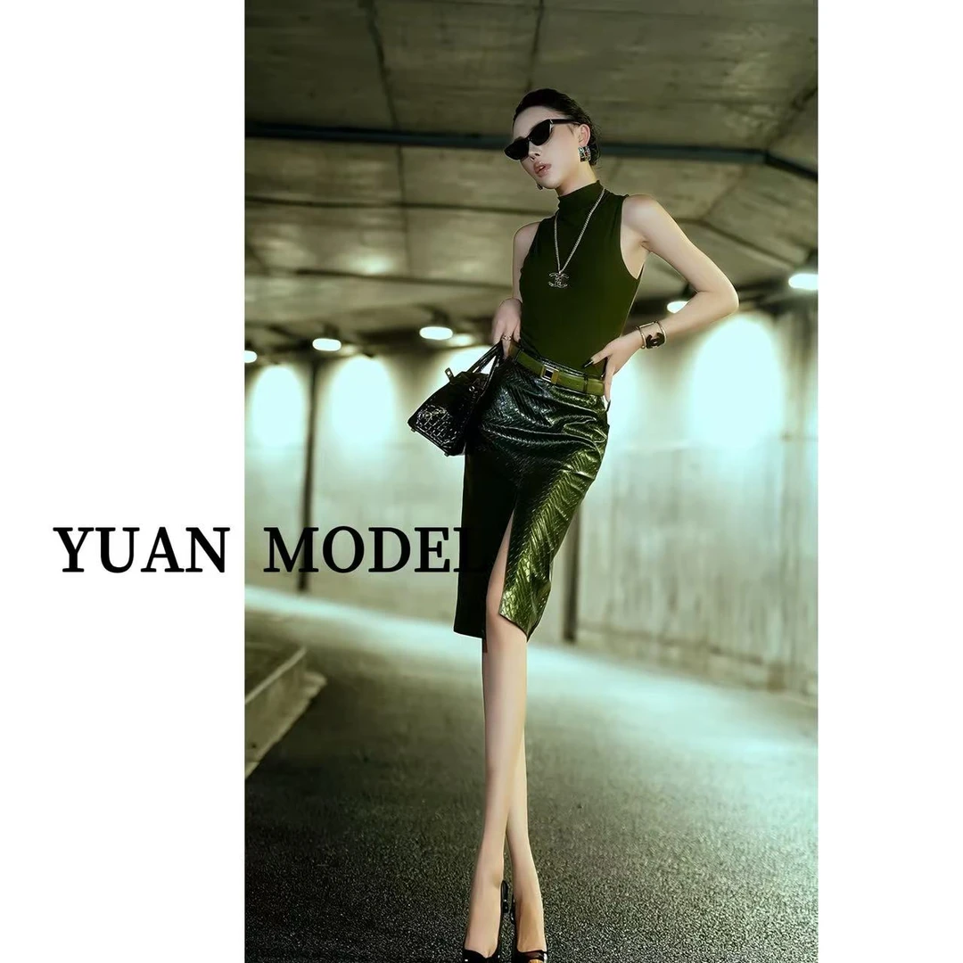 YUAN MODEL/媛老板-时装纹理开衩气质半身裙女装短裙秋装 081631